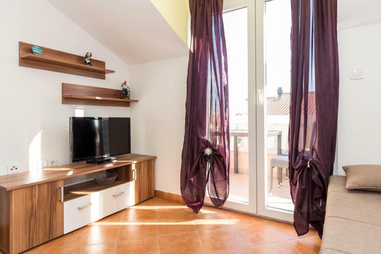 Zeljak Apartment *